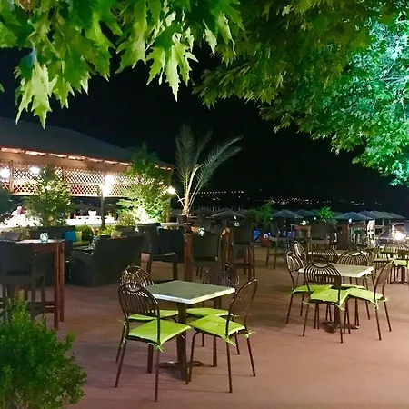 Katerina شقة Nea Iraklitsa